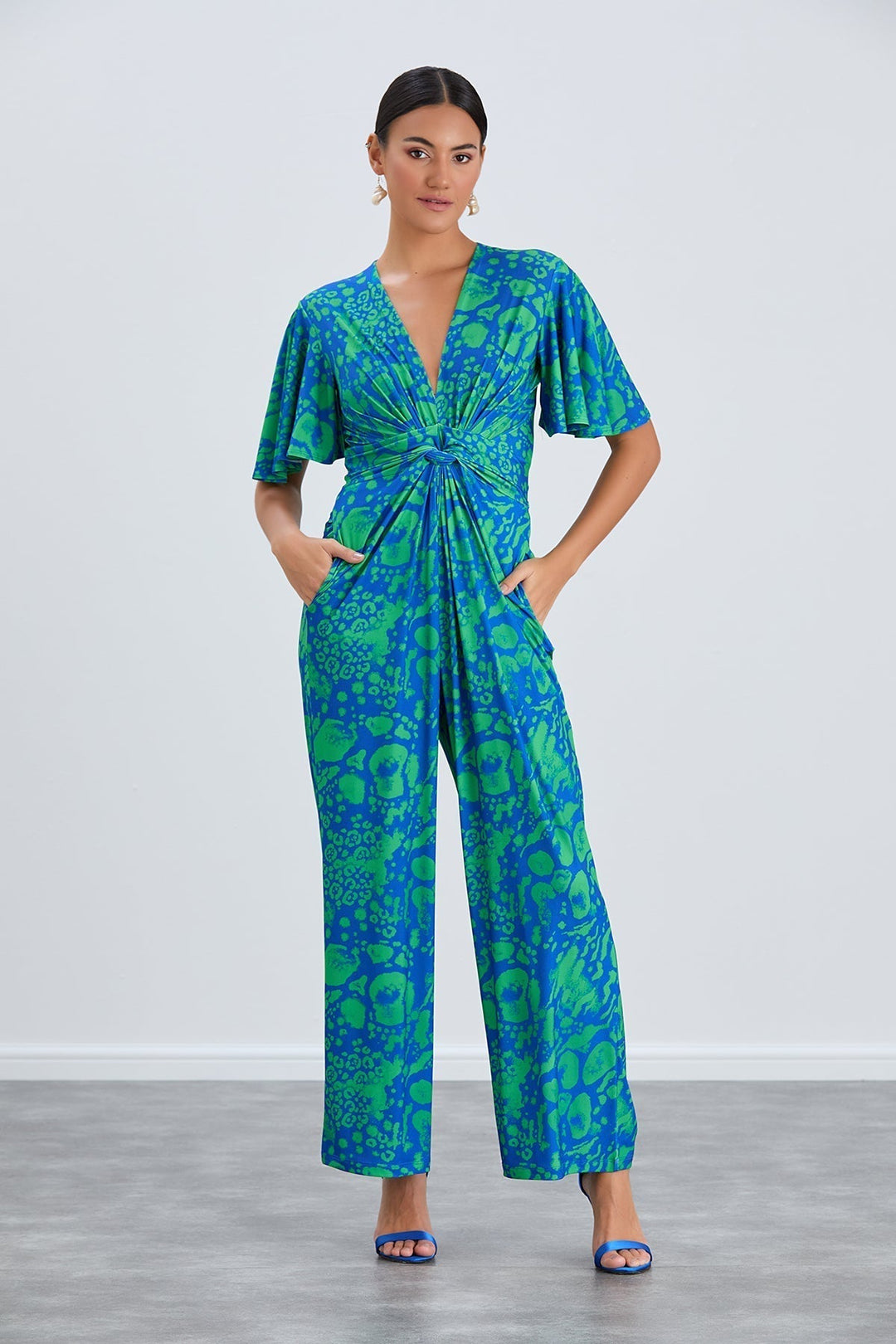 Tropical Green Angel Sleeve Maxi Jumpsuit with Twist Detail - jqwholesale.com