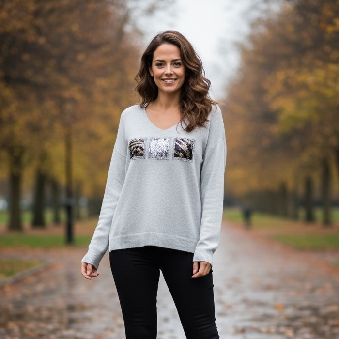 Animal Sequin Embellished V Knit Jumper