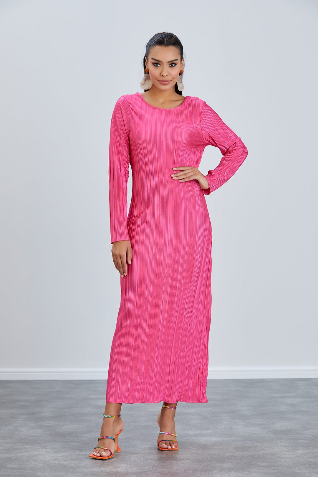 Long Sleeve Shift Pleated Maxi Dress in Fuchsia - jqwholesale.com
