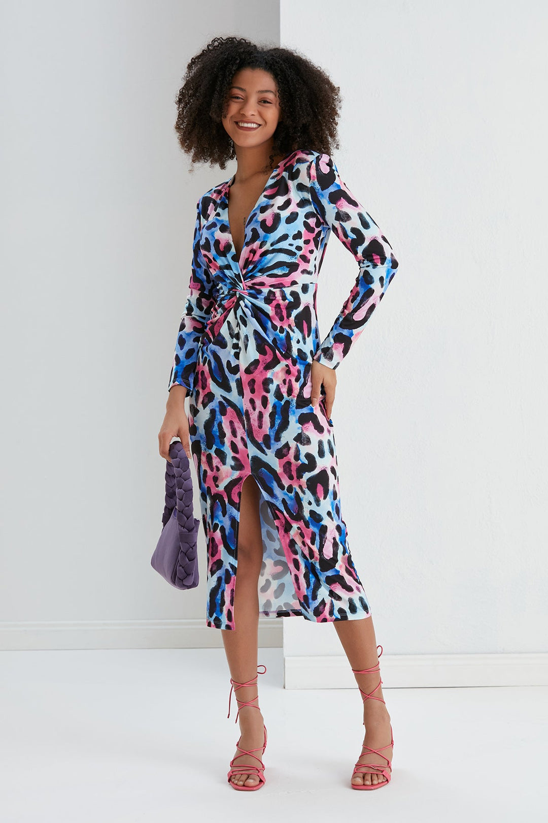 Long Sleeve Twist Midi dress in Leopard print - jqwholesale.com