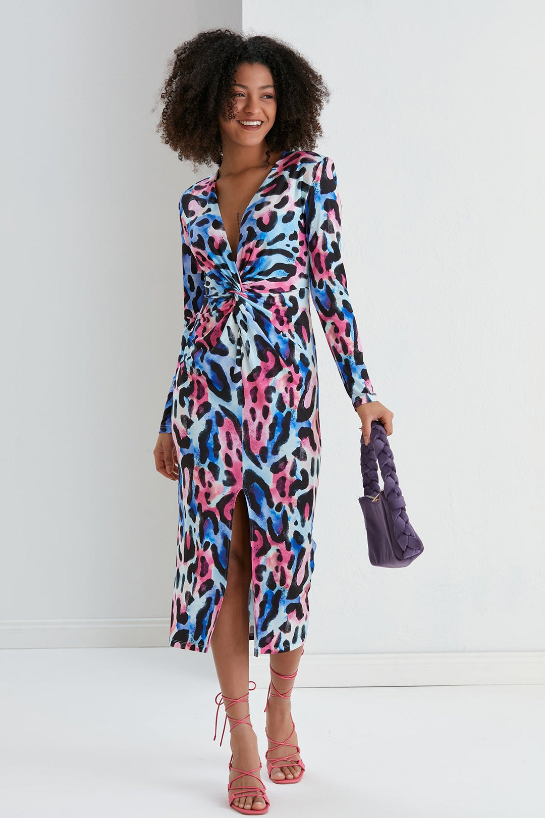 Long Sleeve Twist Midi dress in Leopard print - jqwholesale.com