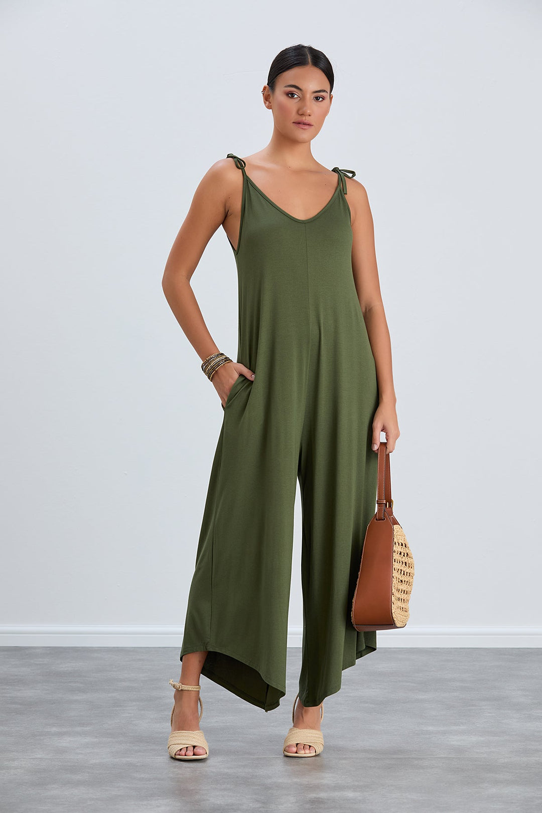 Cozy Loose fit Oversize Wide leg Jumpsuit in Khaki - jqwholesale.com