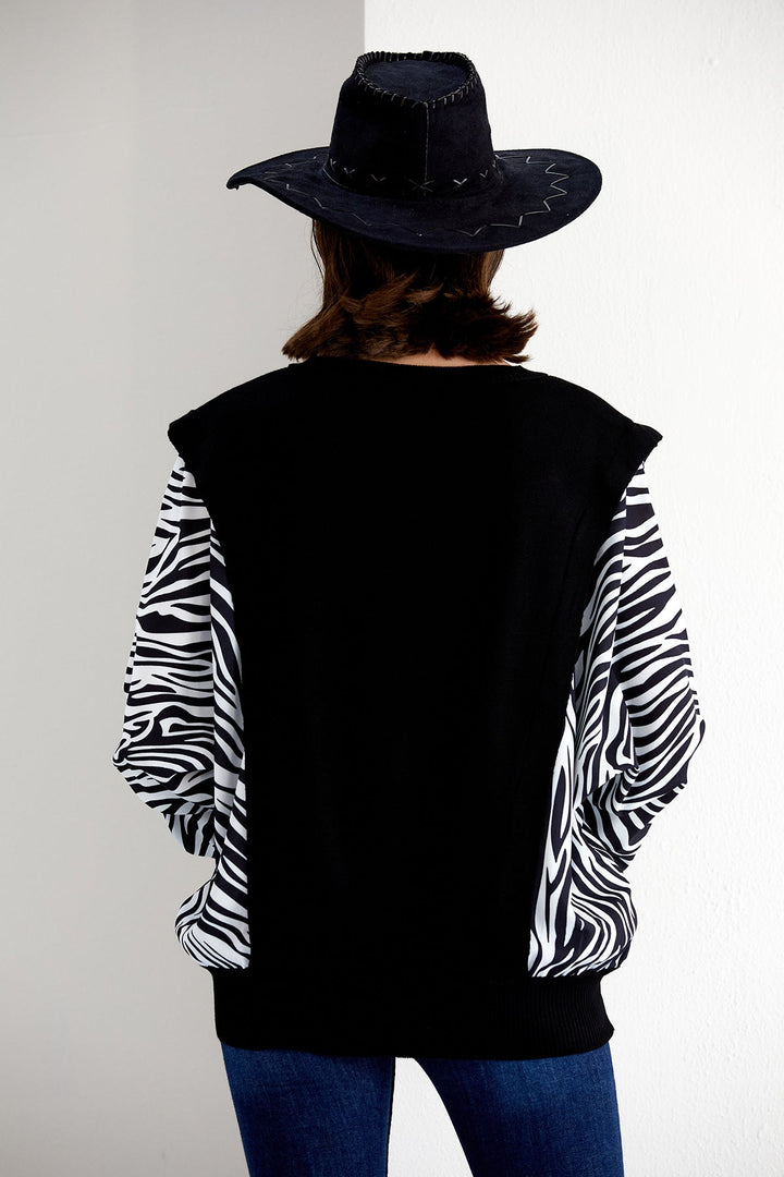 Bat Sleeve Oversize Knitted Jumper in Black/White Animal print - jqwholesale.com