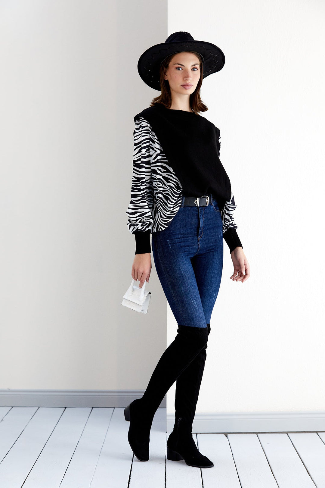 Bat Sleeve Oversize Knitted Jumper in Black/White Animal print - jqwholesale.com