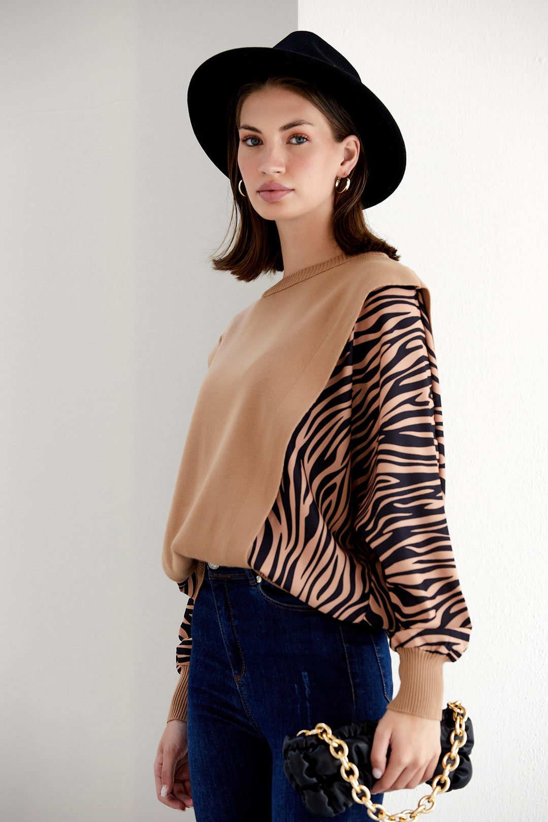 Bat Sleeve Oversize Knitted Jumper in Camel/Black Animal print - jqwholesale.com