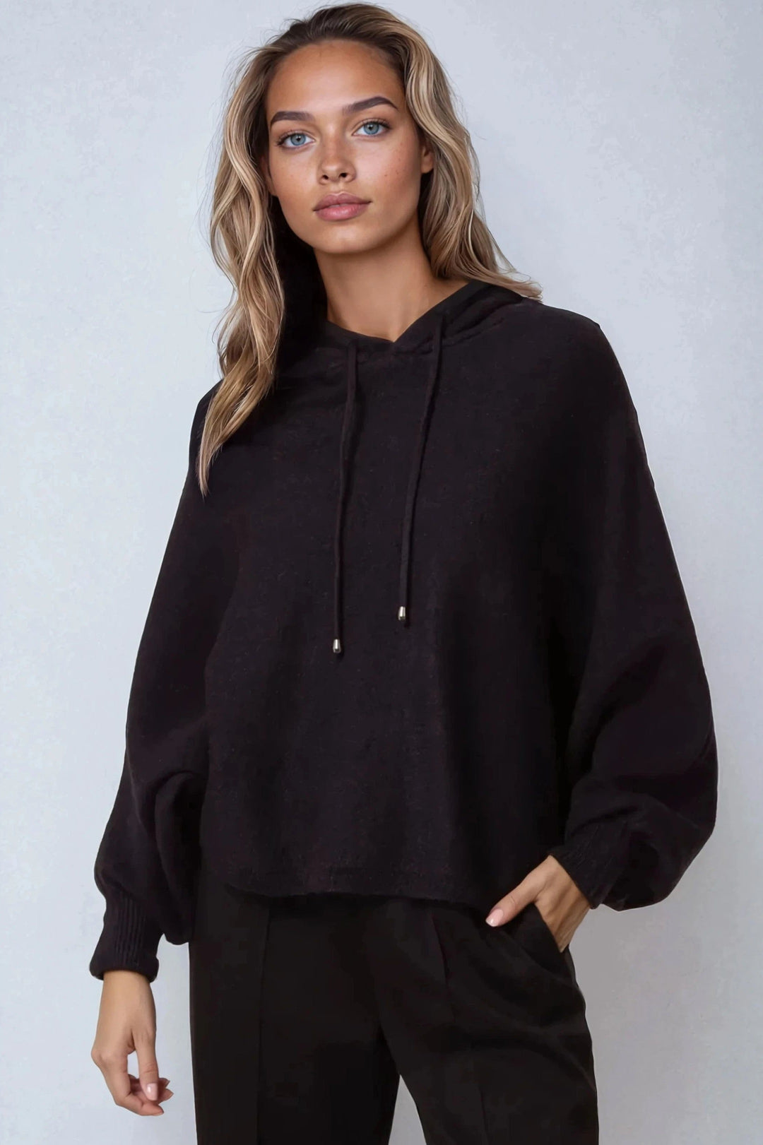Black Boxy Knit Hoodie - jqwholesale.com