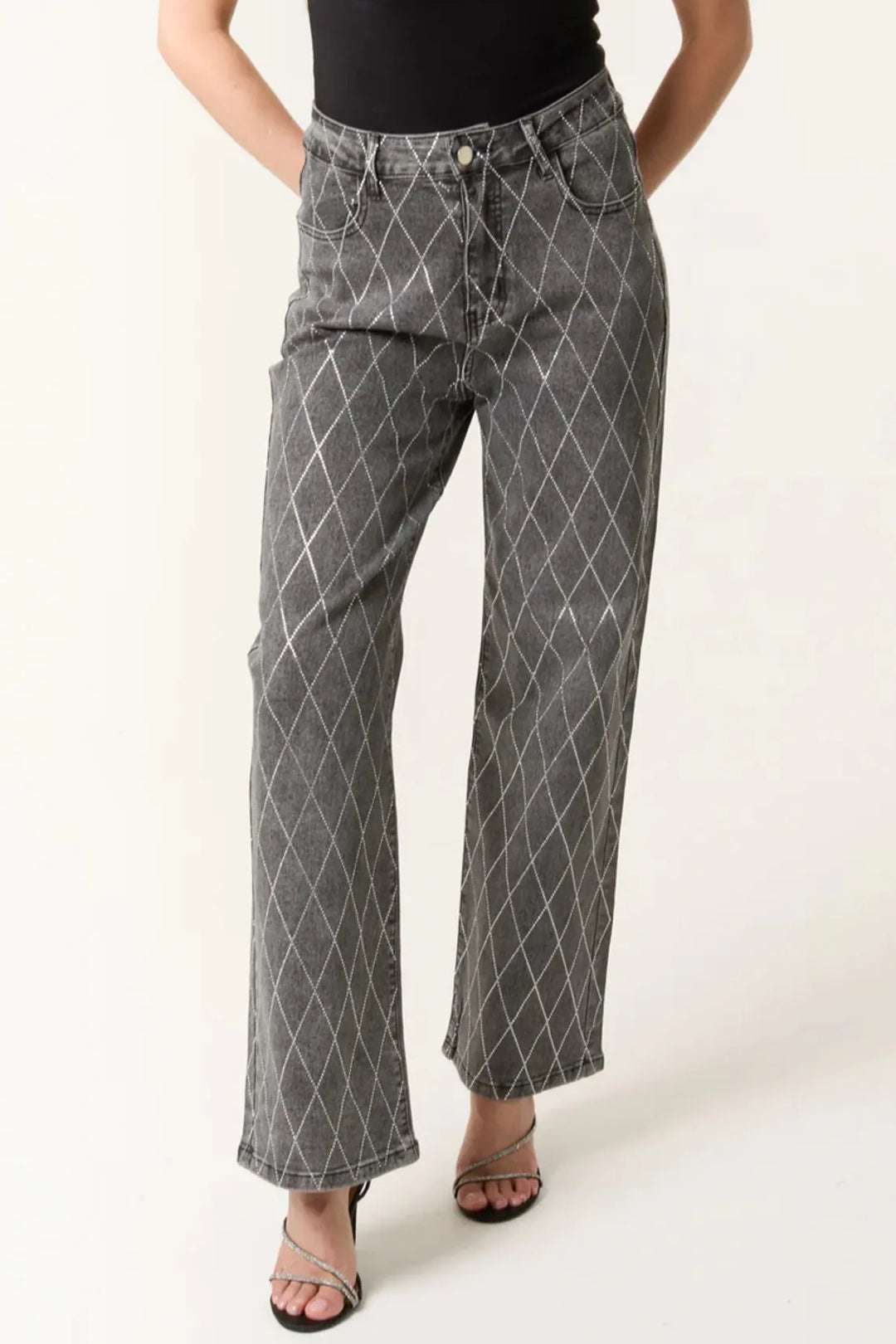 Black Wash Diamond Embellished Straight Leg Jeans - jqwholesale.com