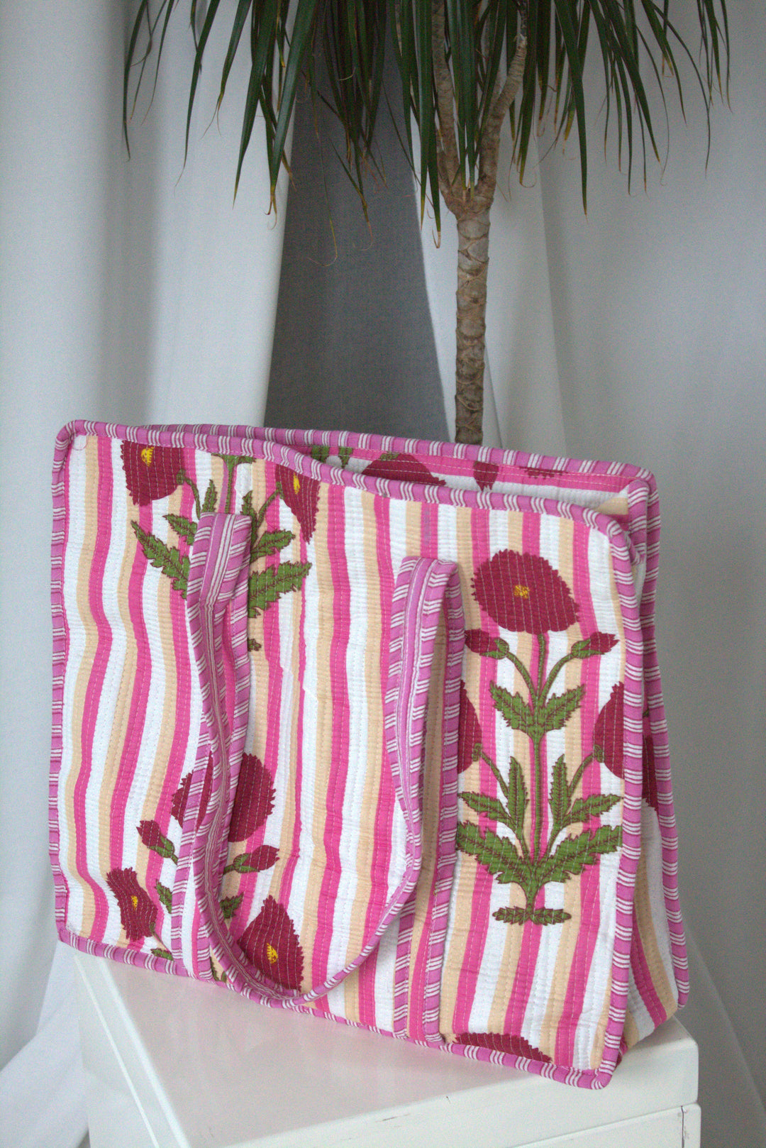 Quilted Printed Tote Bag in Floral Pink Stripes - jqwholesale.com