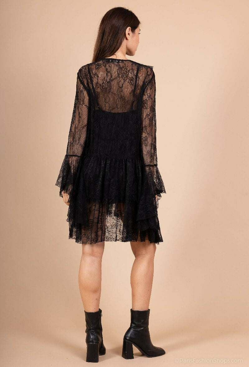 Lined Lace Mini Dress — Elegance and Subtle Sensuality