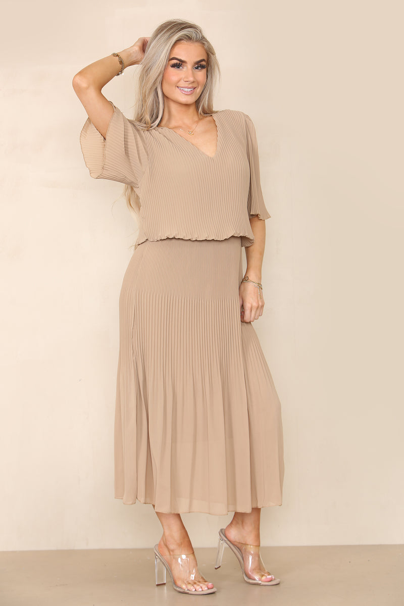 Plain Plissee Pleated Layered Maxi Dress - jqwholesale.com