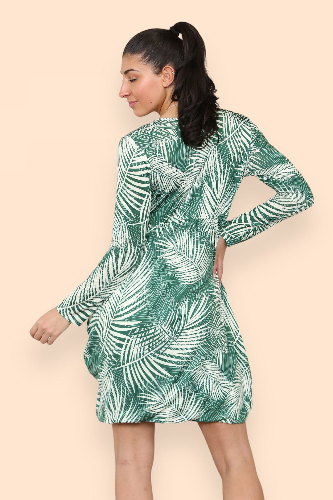 KM Green Wave Print Magic Dress - jqwholesale.com