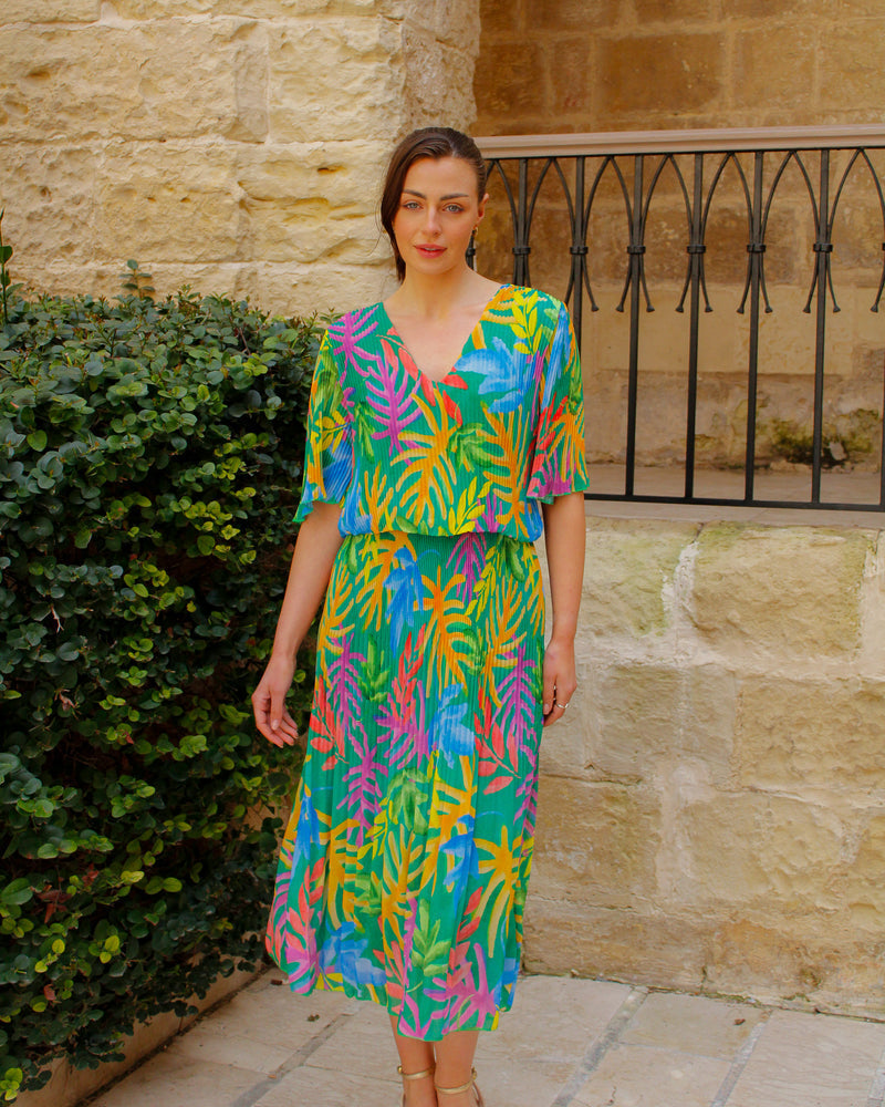Palm Print Short Sleeve Plisse Layered Maxi Dress - jqwholesale.com