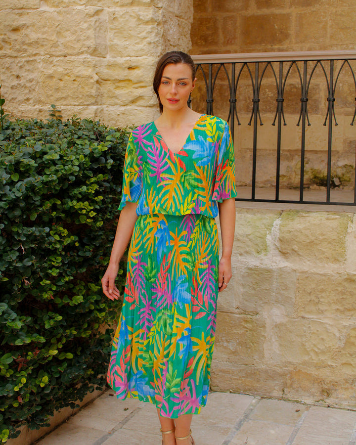 Palm Print Short Sleeve Plisse Layered Maxi Dress - jqwholesale.com
