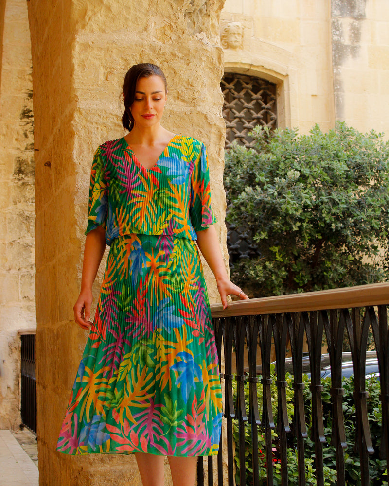 Palm Print Short Sleeve Plisse Layered Maxi Dress - jqwholesale.com