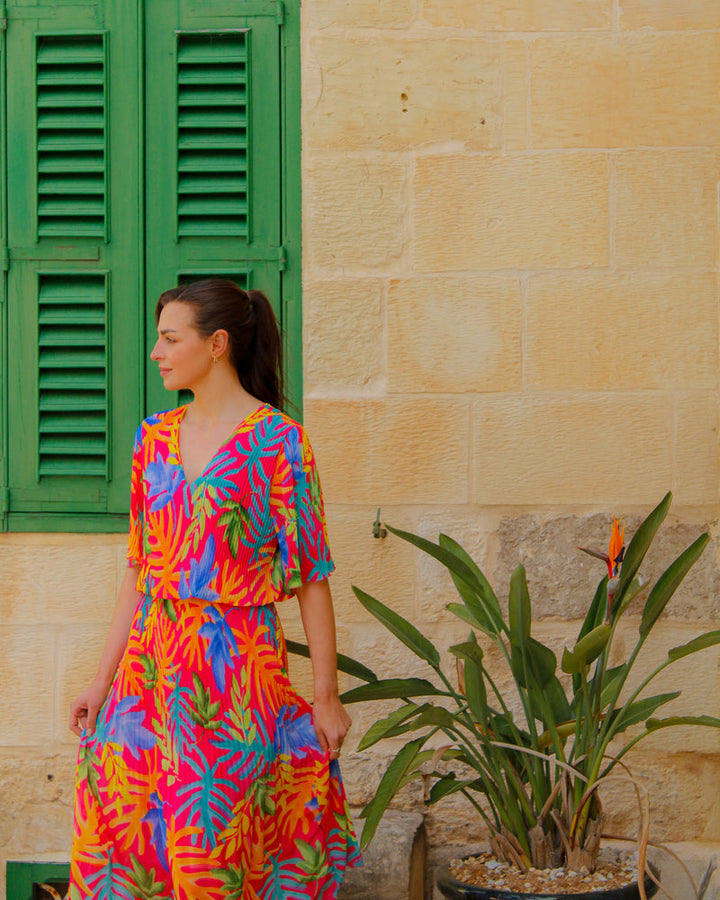 Palm Print Short Sleeve Plisse Layered Maxi Dress - jqwholesale.com