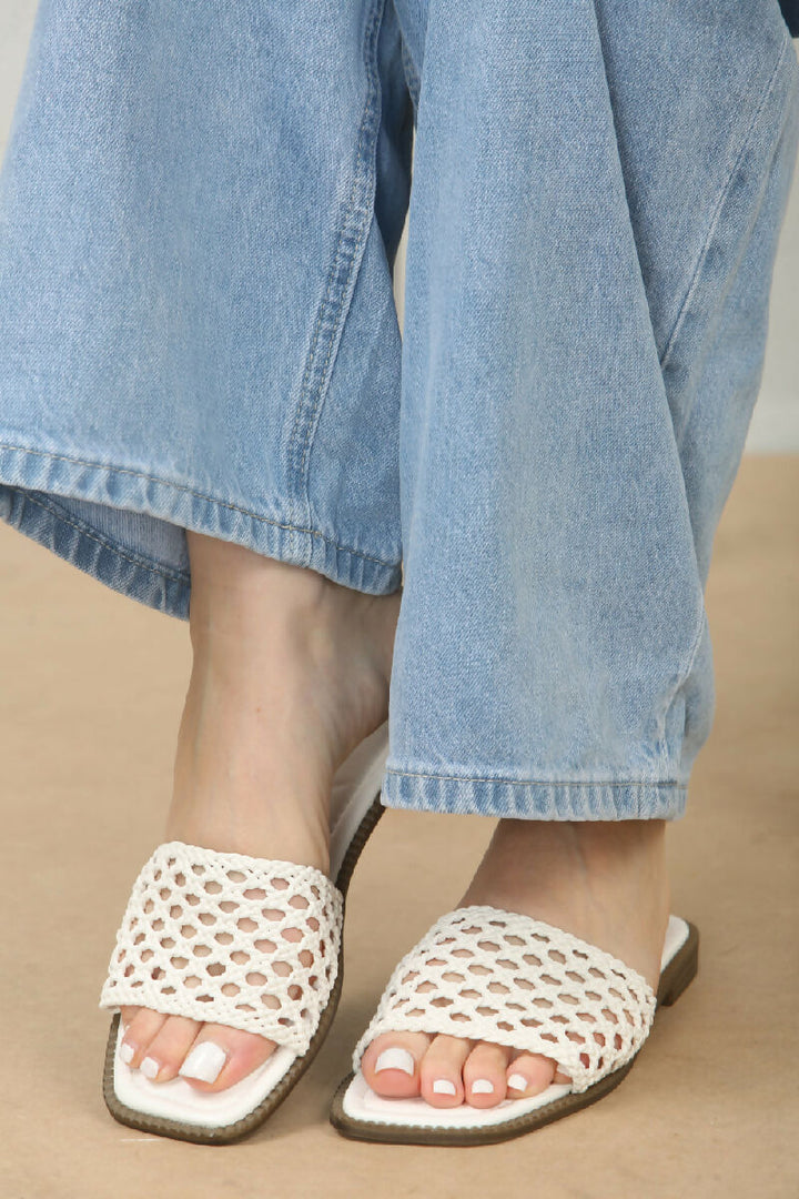 DEN24WHITE_1000x1500