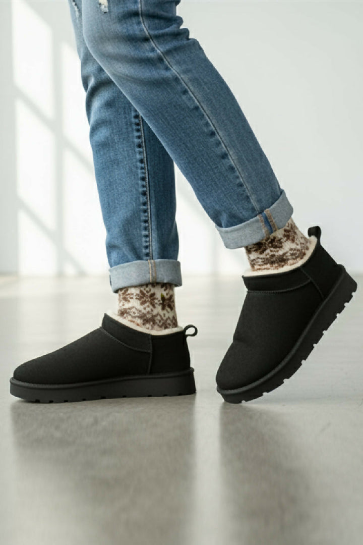 BLACK FAUX SUEDE CLASSIC MICRO COZY SLIPPER BOOTS (PACK OF 12 PAIRS UK3-UK8)