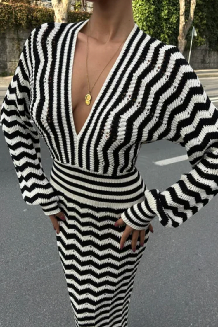 V Neck Long Sleeve Knitted Dress 2712-0025