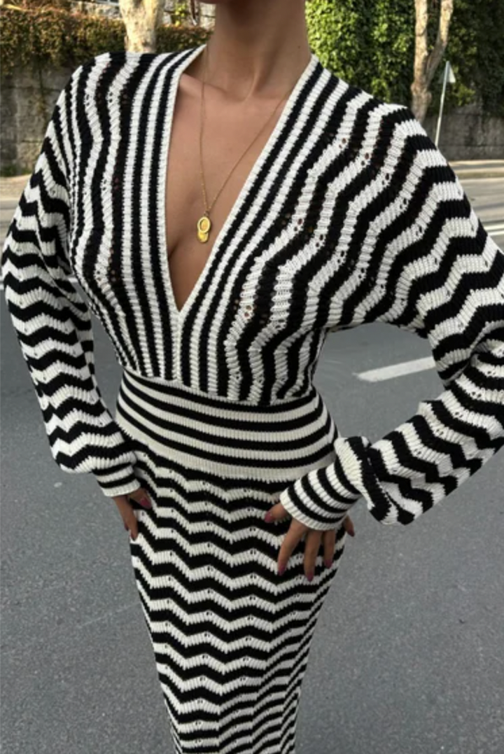 V Neck Long Sleeve Knitted Dress 2712-0025