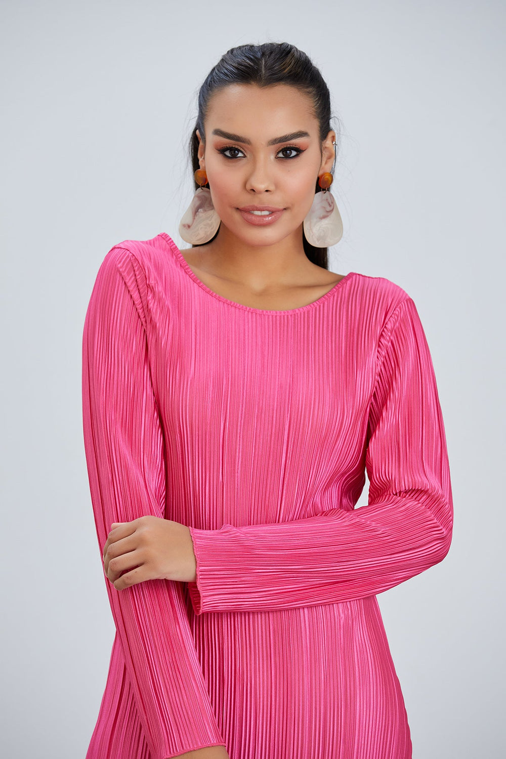 Long Sleeve Shift Pleated Maxi Dress in Fuchsia - jqwholesale.com