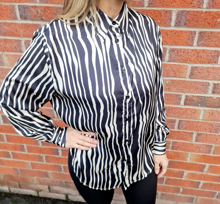 (4P. PACK) Zebra Swirl Sateen Shirt - jqwholesale.com