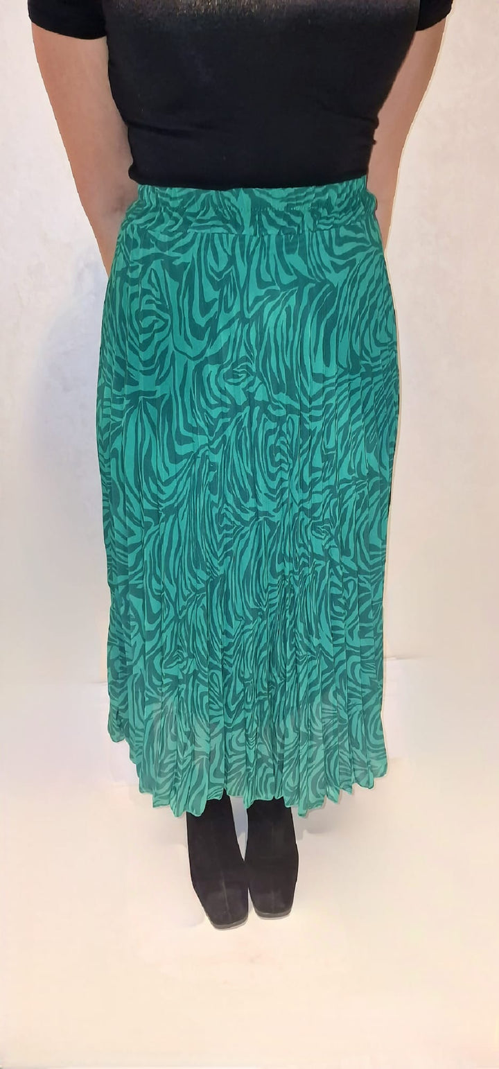Zeena Print Pleated Midi Skirt - jqwholesale.com