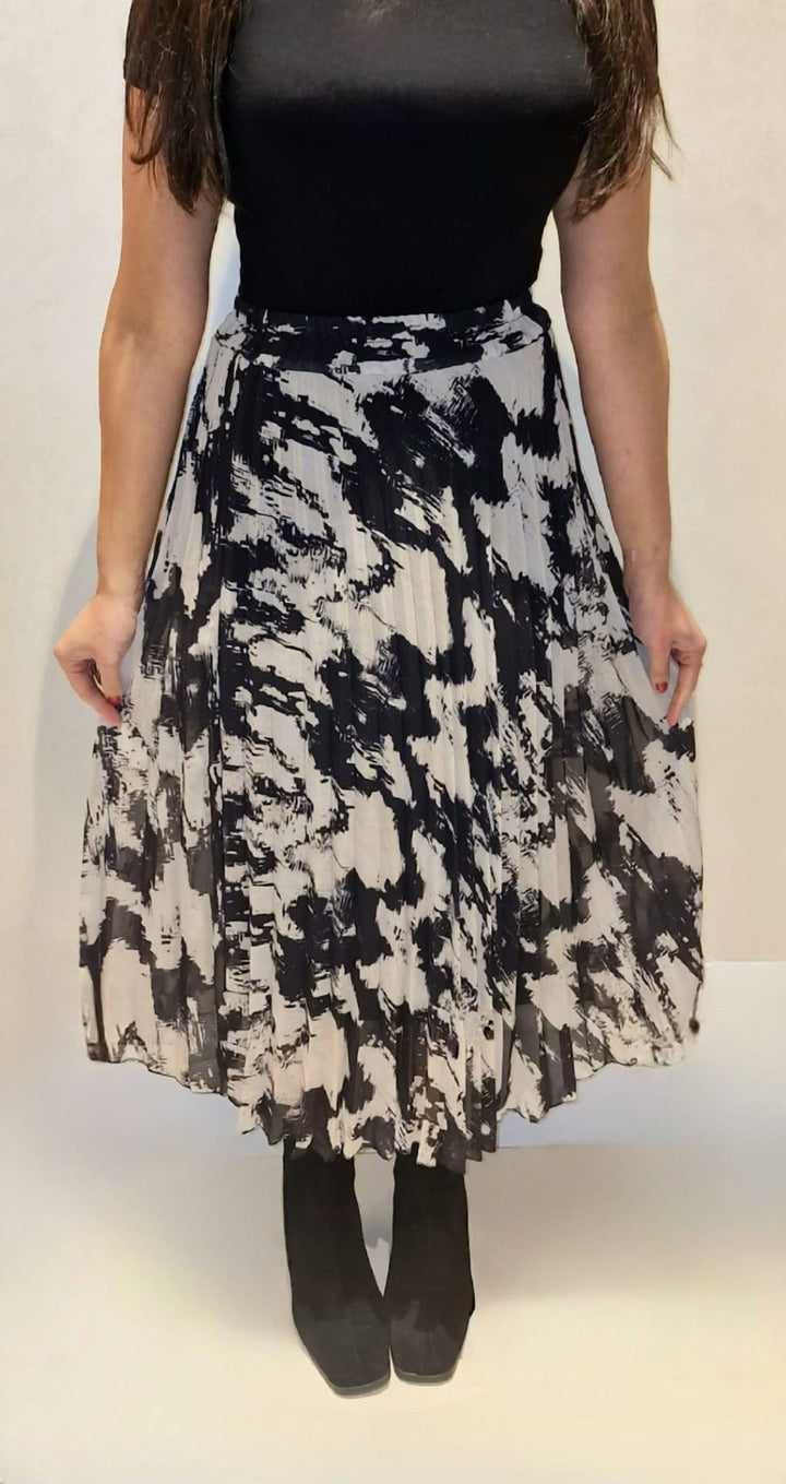 Sasha Swirl Print Pleated Midi Skirt - jqwholesale.com