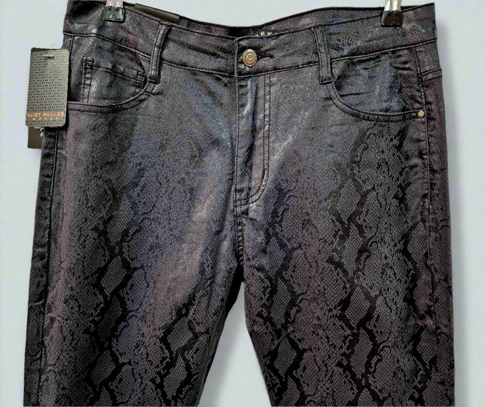 (5P.PACK) Reptile Embossed Faux Leather Jeans - jqwholesale.com