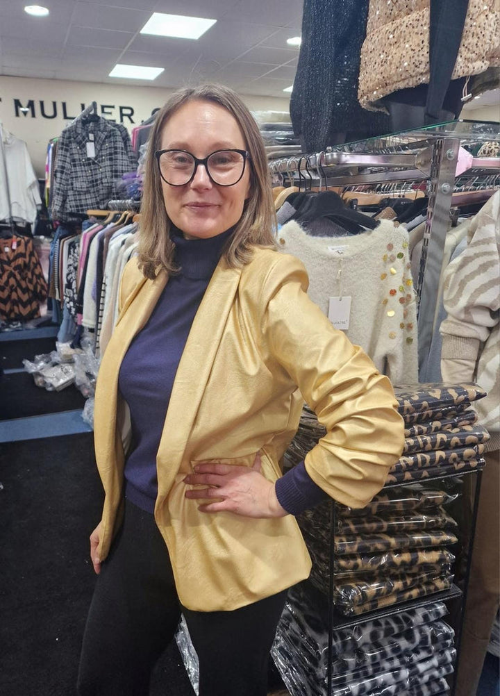 (5P. PACK) Vegan Leather Look Matte Ruched Sleeve Blazer - jqwholesale.com
