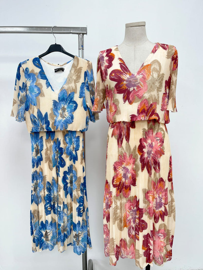Daisy Print Short Sleeve Plisse Layered Maxi Dress - jqwholesale.com