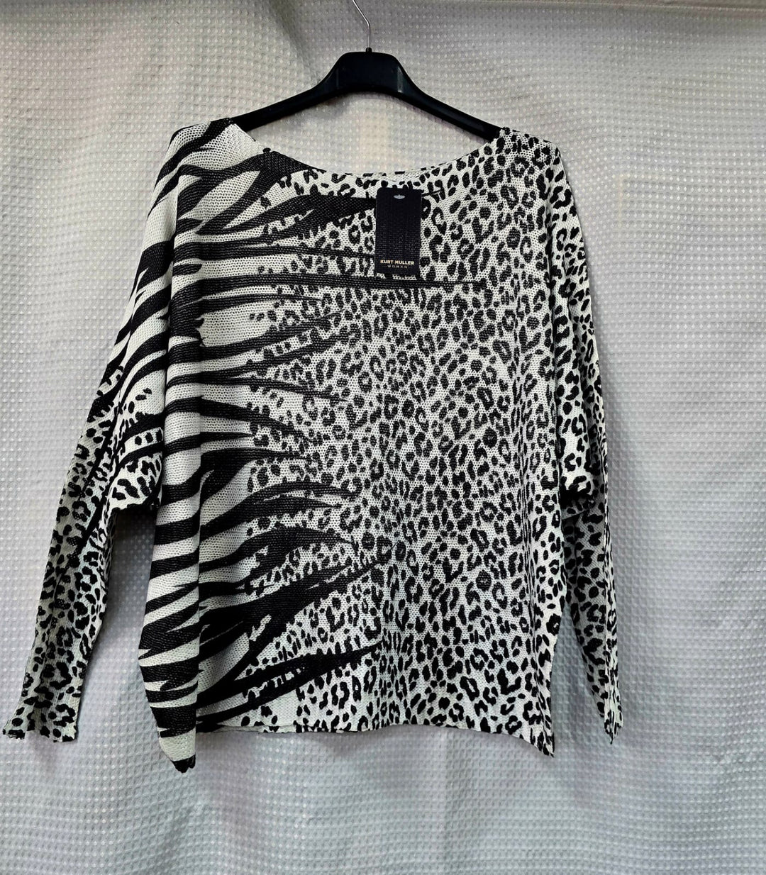 Mono Zebra Mesh fine Knit - jqwholesale.com