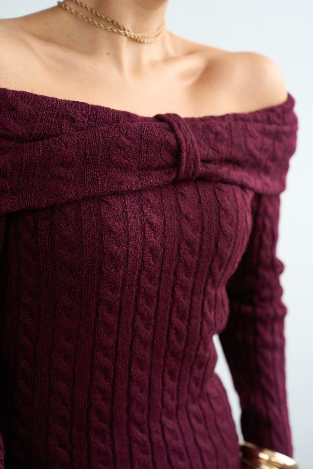 Off-Shoulder Cable Knit Mini Dress – Bordeaux - jqwholesale.com