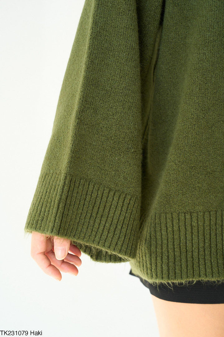 Oversized Soft Knit Mock-Neck Jumper – Khaki