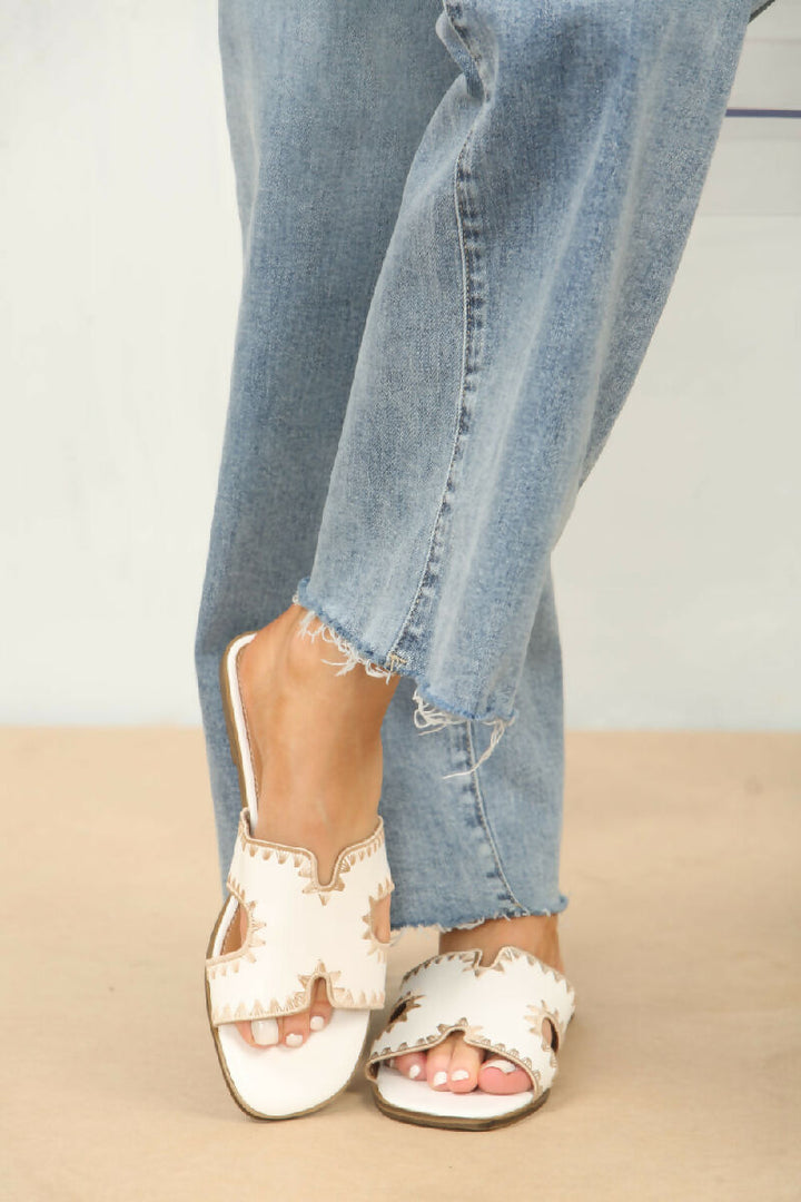 TT2WHITE_13_1000x1500