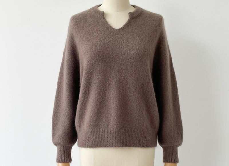 Baby Alpaca V-neck jumper - Choco - jqwholesale.com