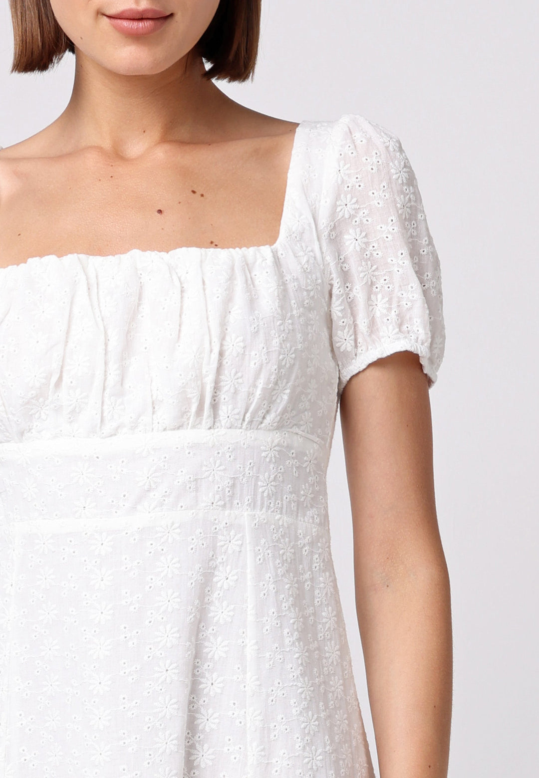 (5P.PACK) Cotton Broderie Puff Sleeve Square Neck Midi Dress in White - jqwholesale.com