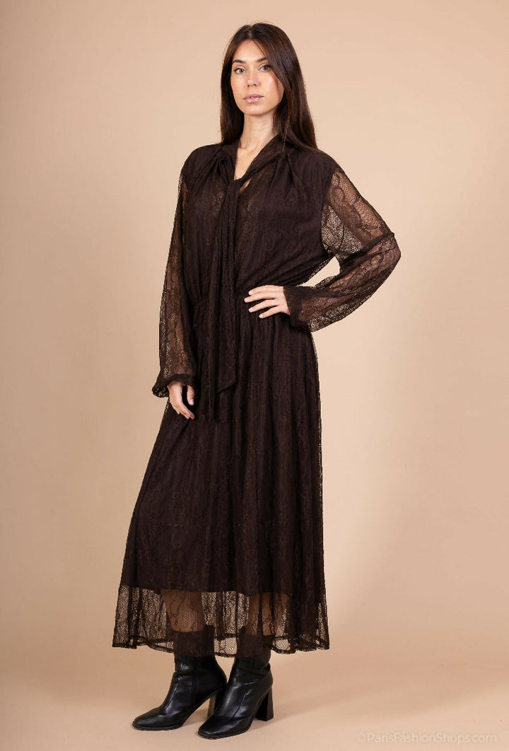 Elegant Lace Midi Dress