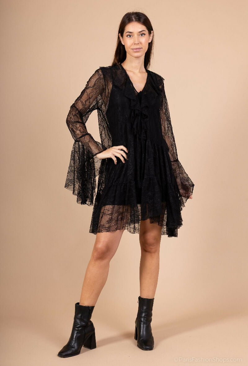 Lined Lace Mini Dress — Elegance and Subtle Sensuality