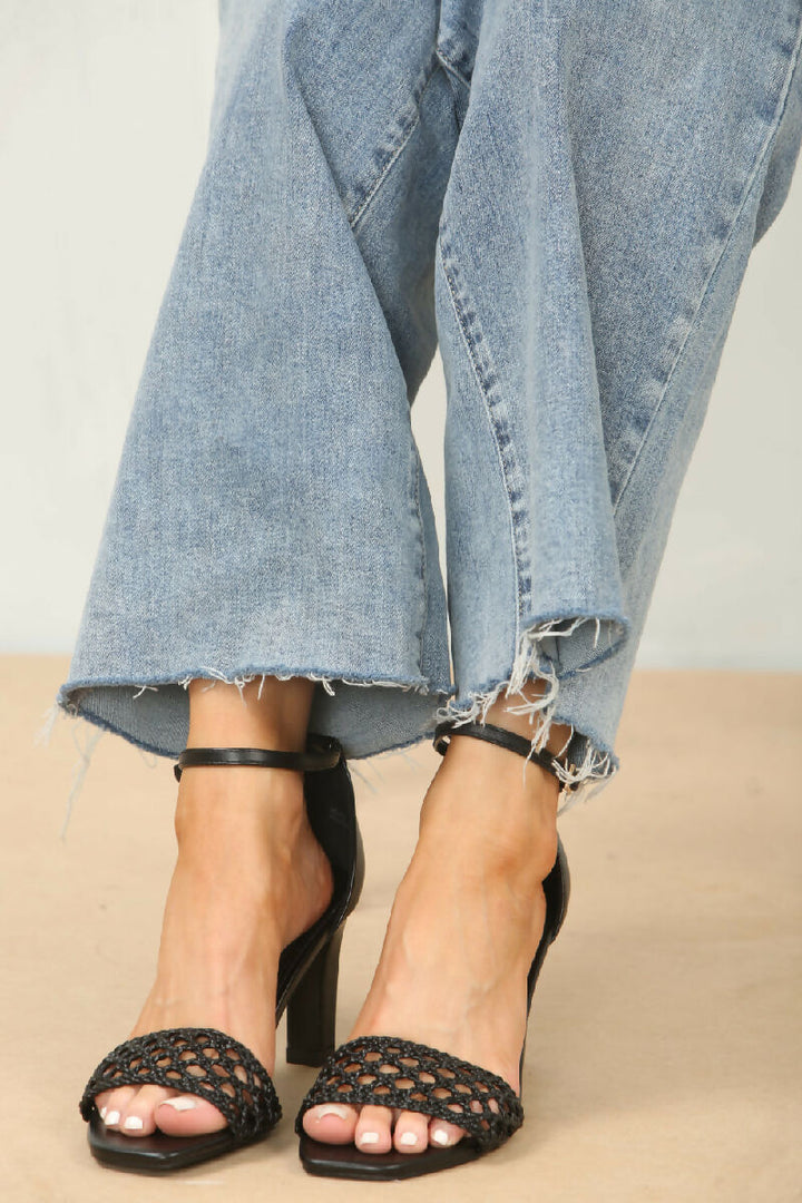 HUT2BLACK_1_1000x1500