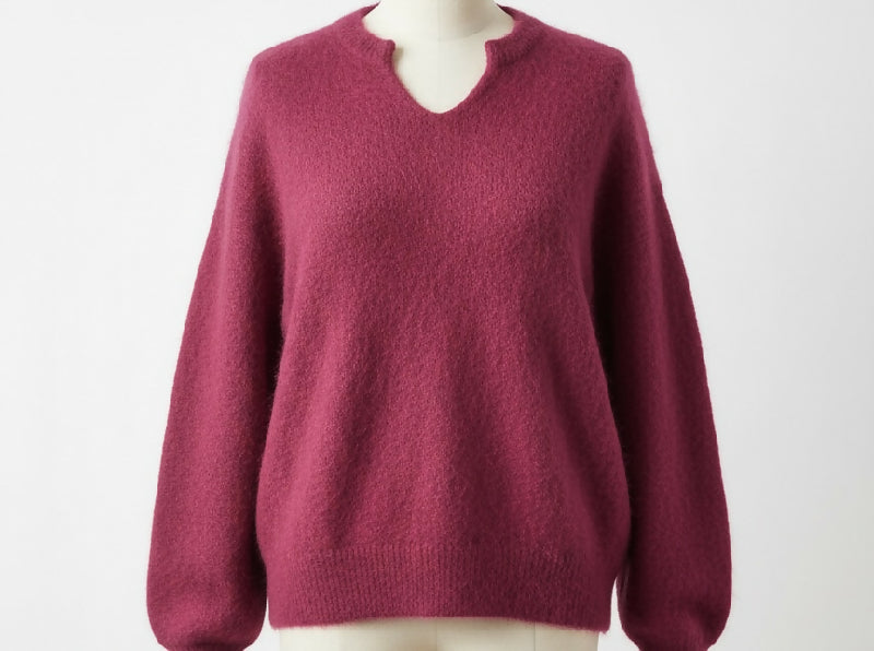 Baby Alpaca V-neck jumper - Burgundy - jqwholesale.com