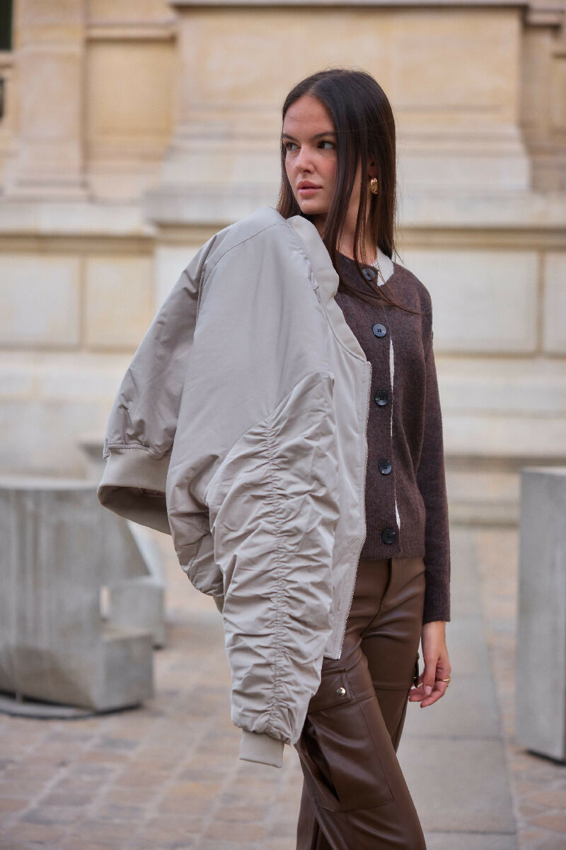 (2P.PACK) Short Beige Bomber Jacket - jqwholesale.com