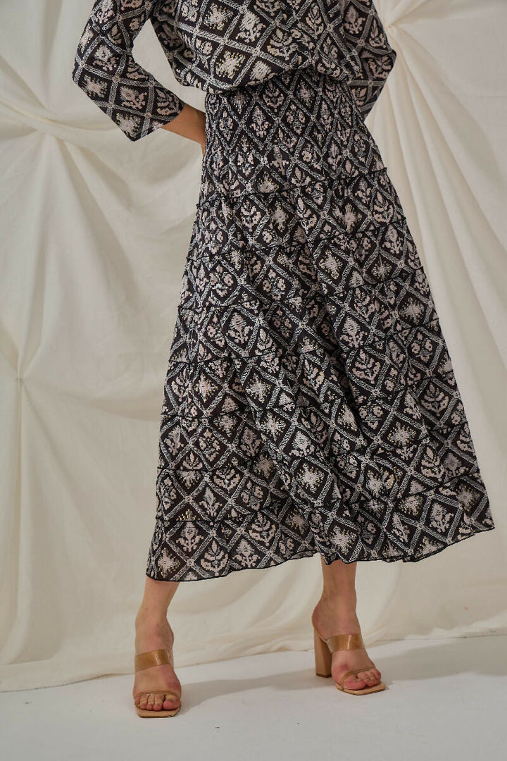 Bohemian long cotton smocked skirt- Black