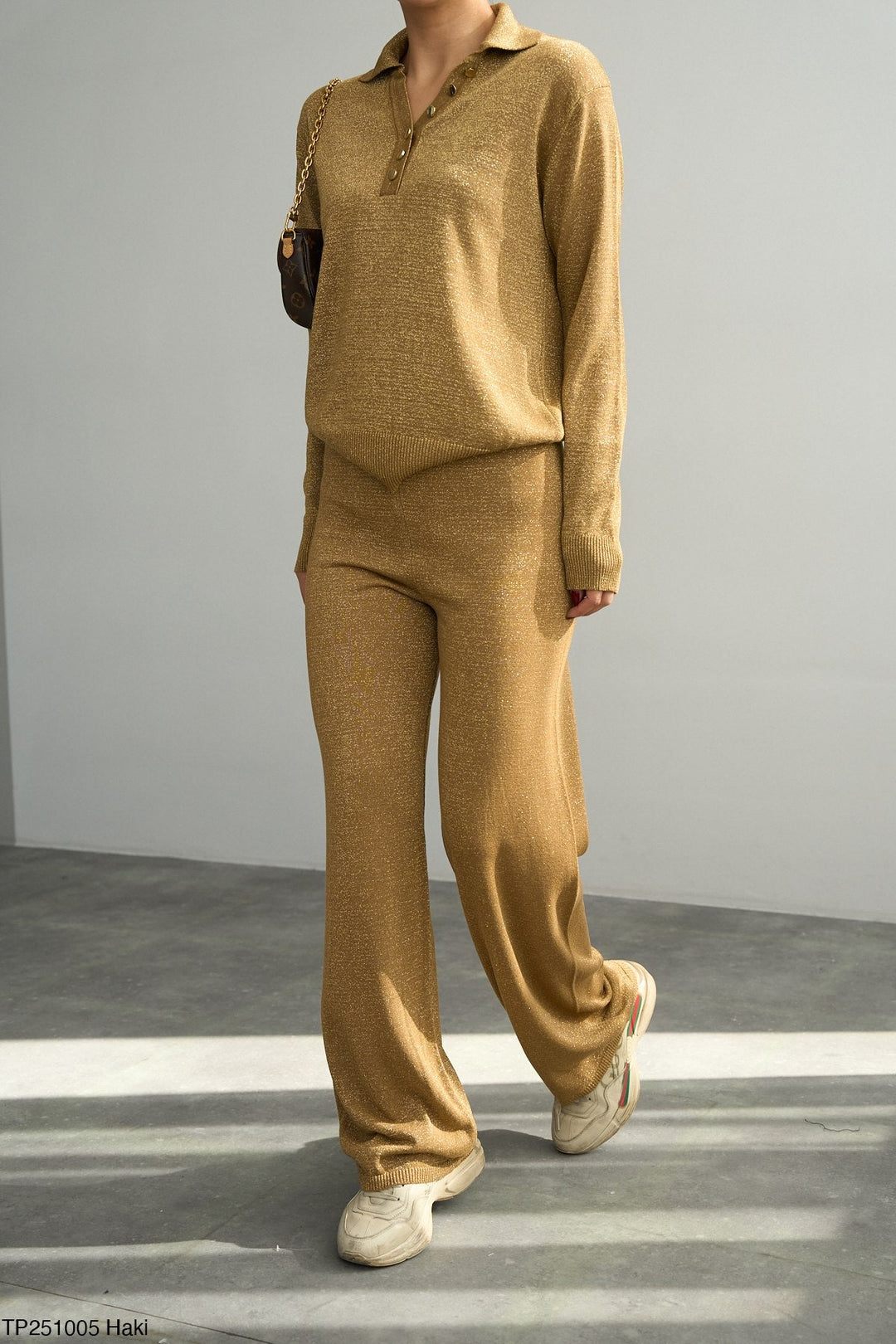 Soft Glitter Wide-Leg Trousers – Gold - jqwholesale.com