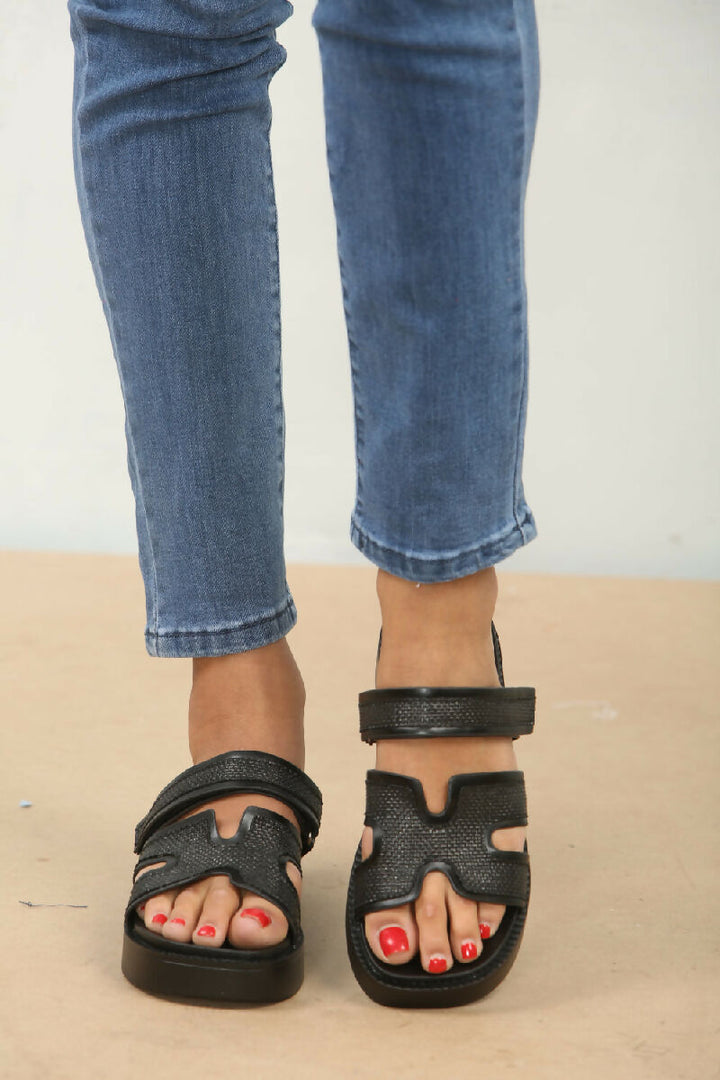 RB22 BLACK RAFFIA  (4)