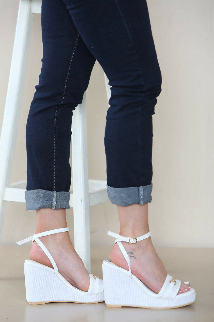 CWR2WHITE_3_1000x1500